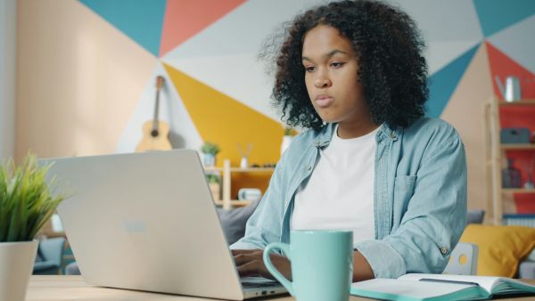 Formation à distance : astuces pour atteindre vos objectifs